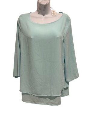 NWT THE LIMITED Women’s Long Sleeve Blouse Light Blue Size Medium